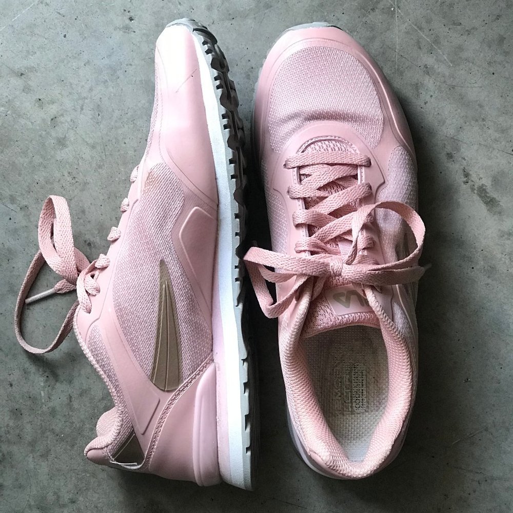 Pink Fila Sneaker
